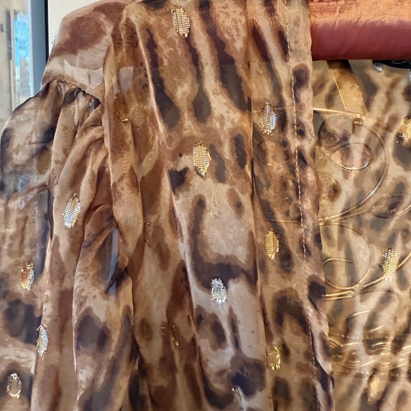 Express Sheer Animal Print Robe - Picture 4 of 4